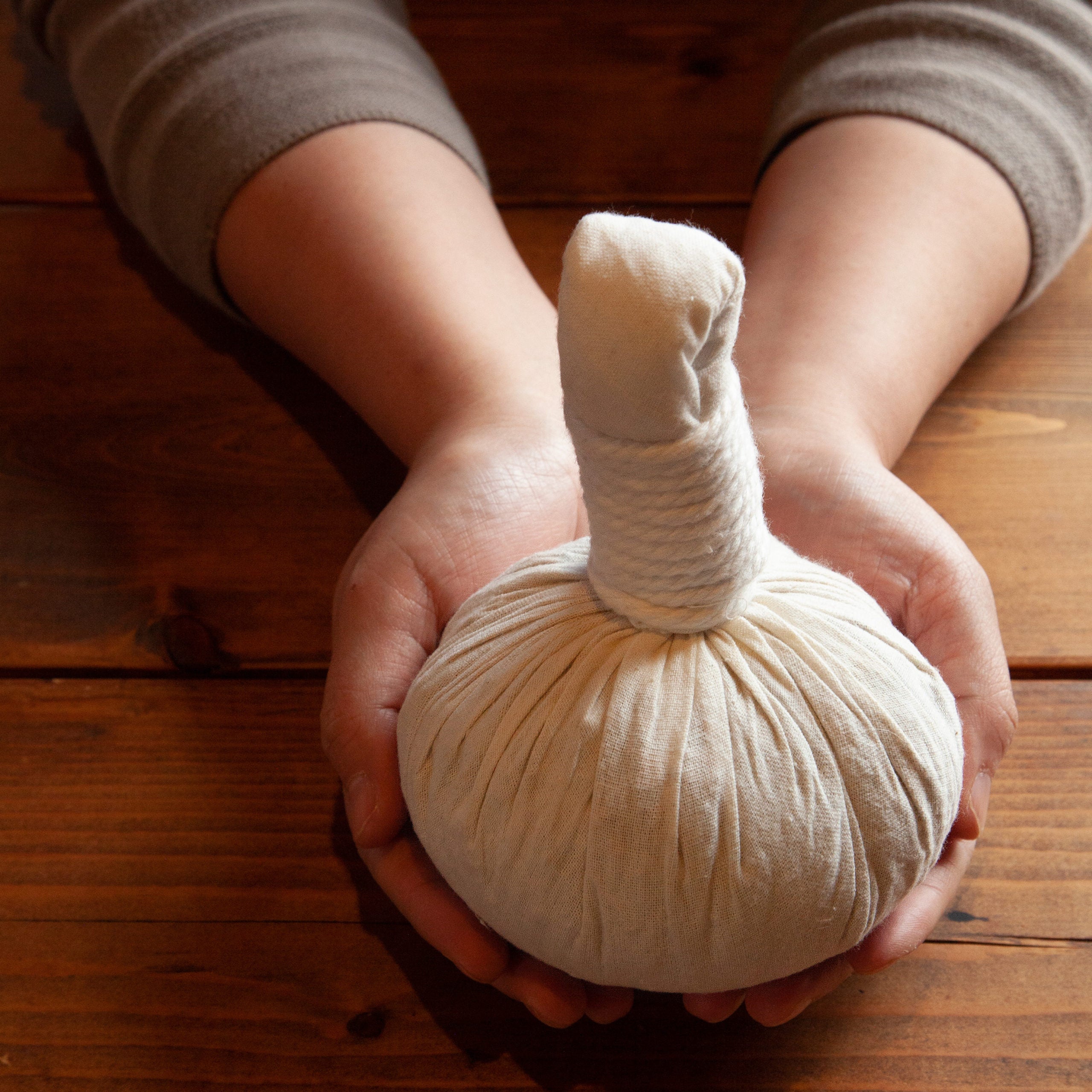 女性のためのハーブボール 産後ケア 伝統ハーブ女医さんセレクト